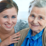 Es geht auch ohne Pflegeheim: 24 Stunden Seniorenbetreuung für Zuhause